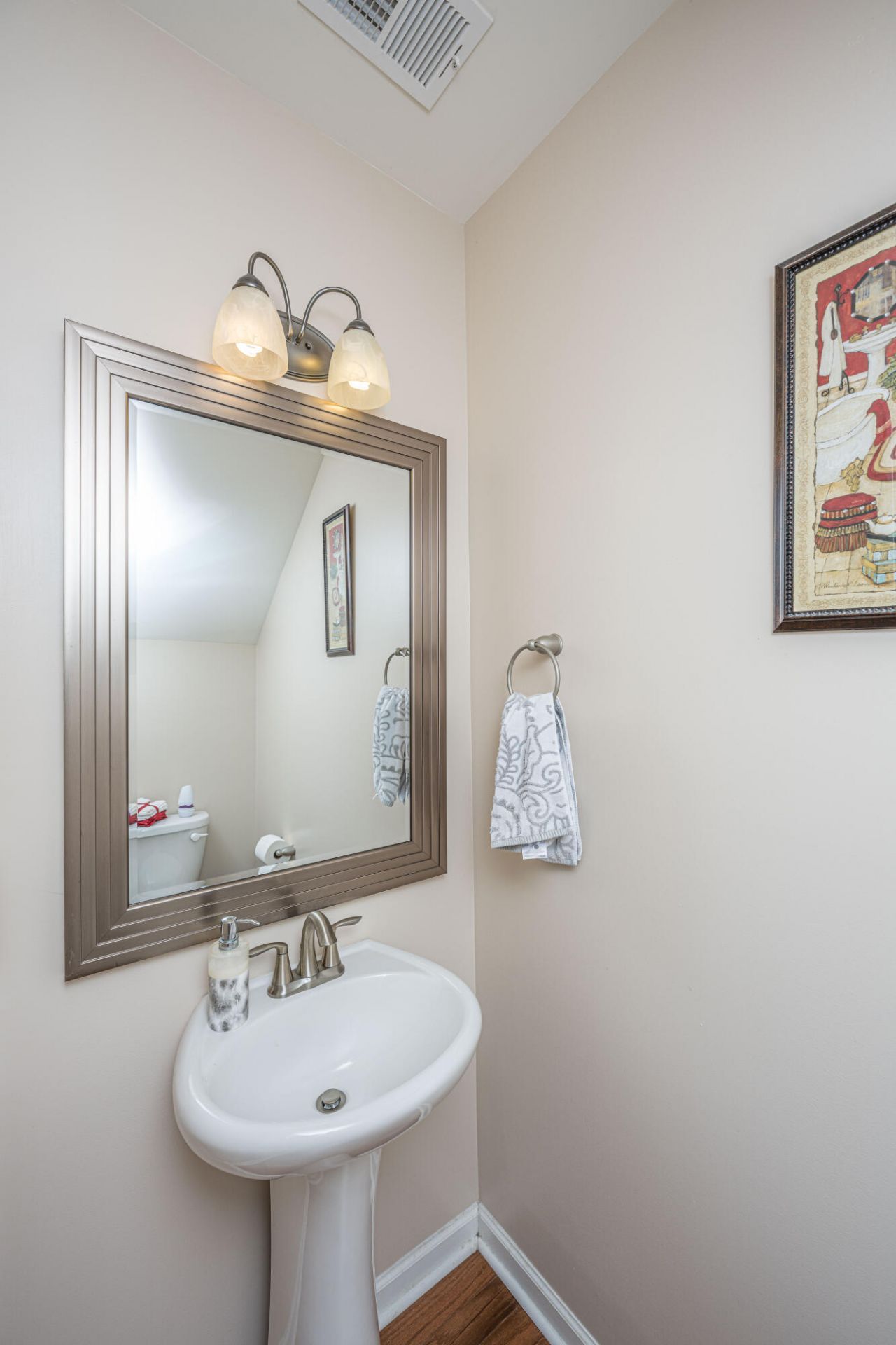 137 Radtko Road Photo 19