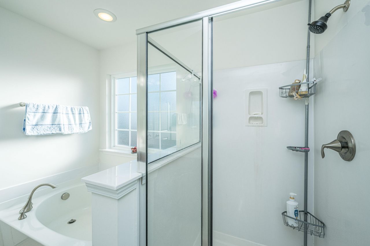 137 Radtko Road Photo 24