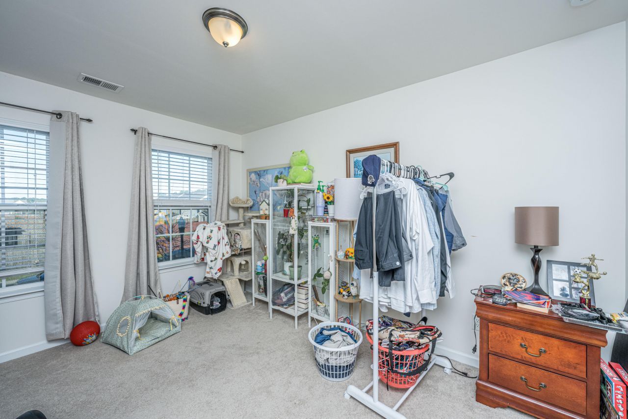 137 Radtko Road Photo 26