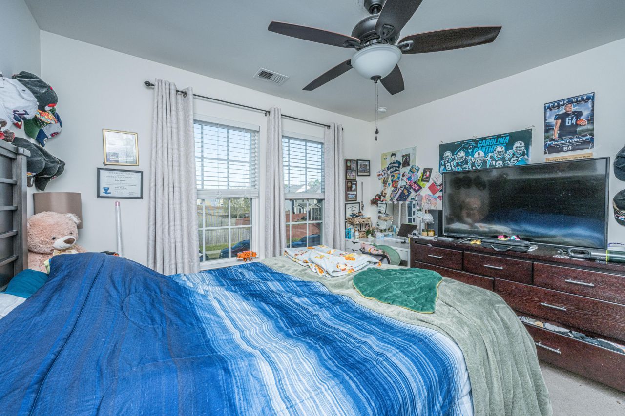 137 Radtko Road Photo 30