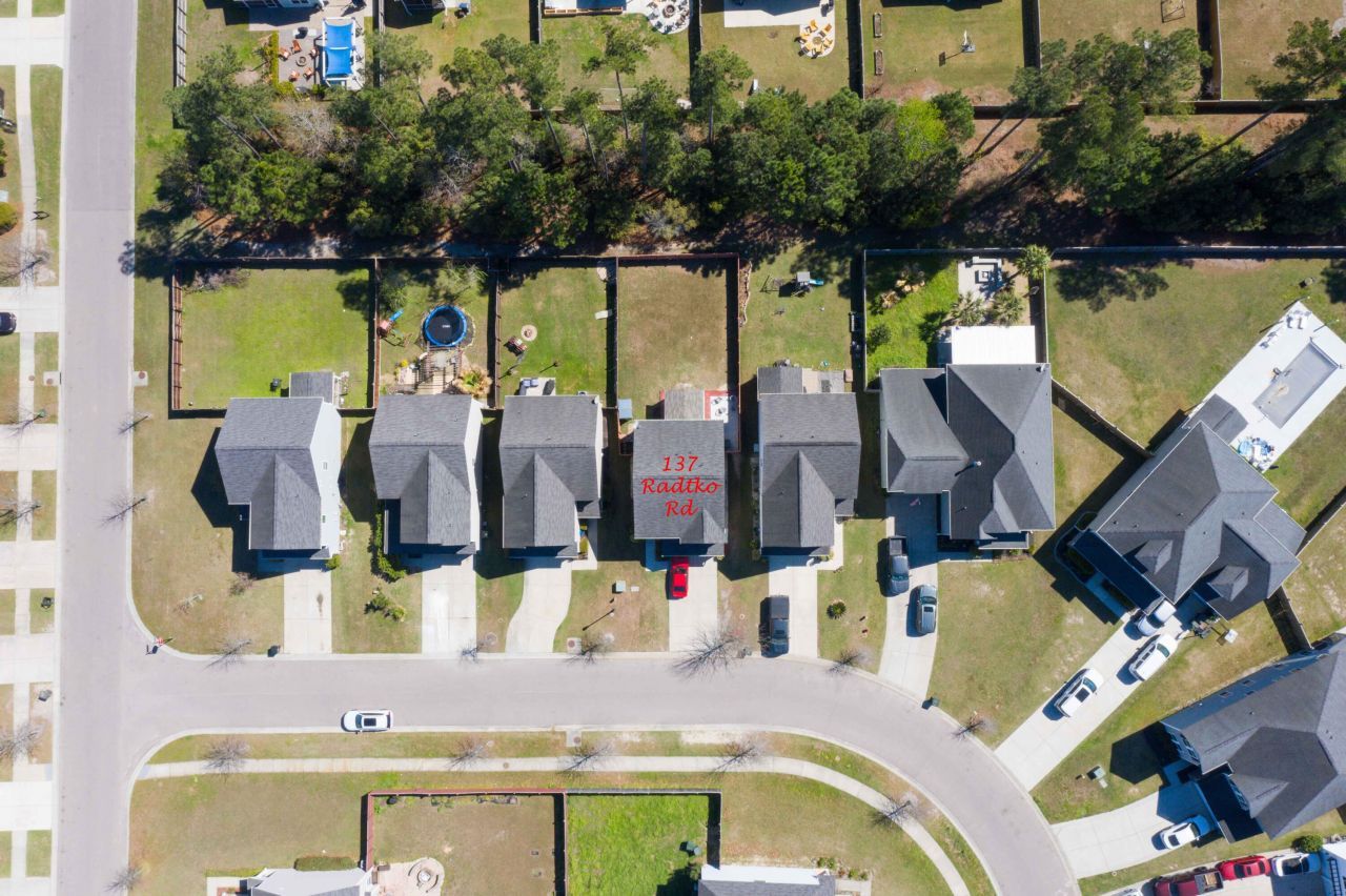 137 Radtko Road Photo 68