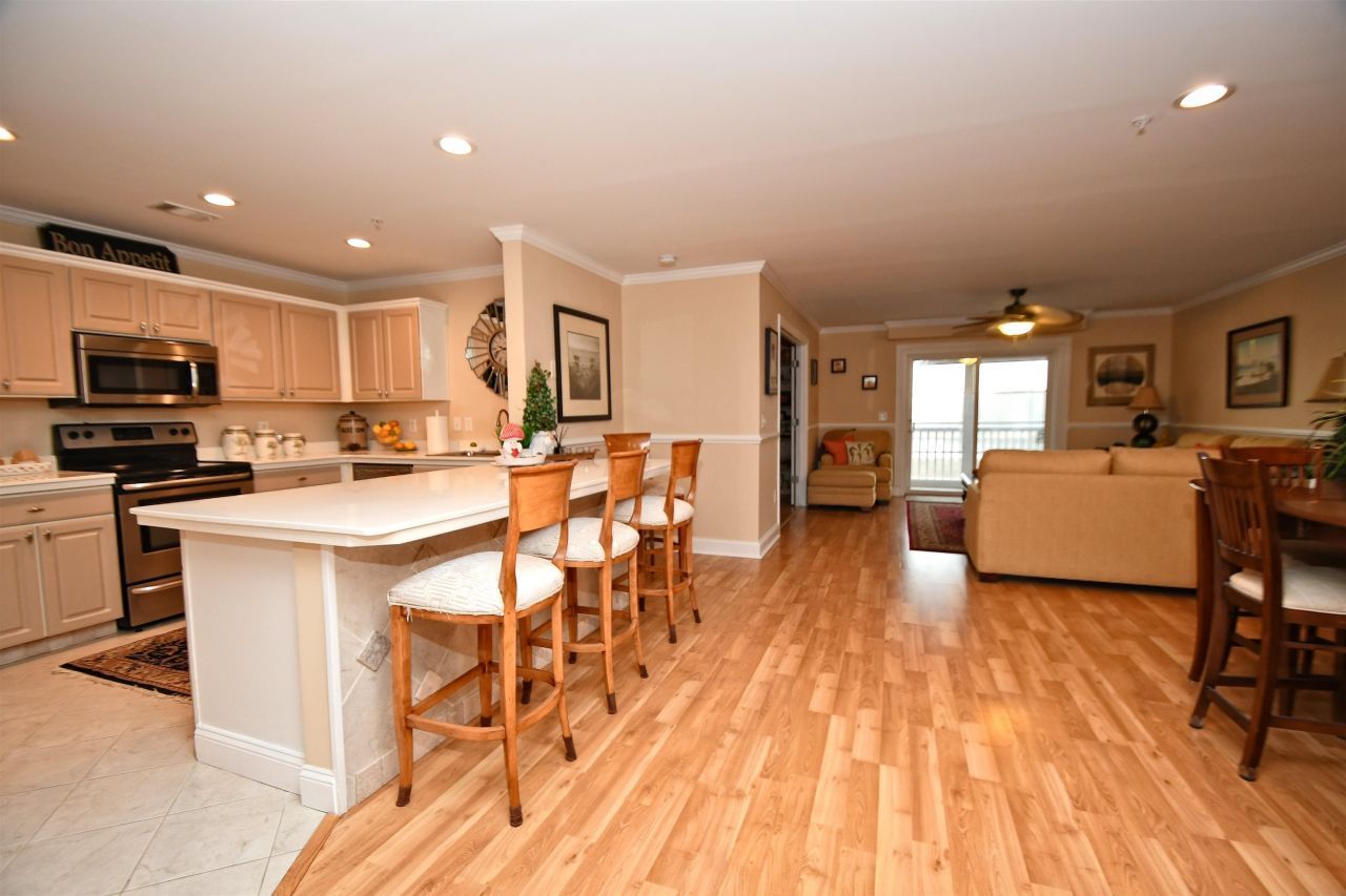 4366 Rivergate Ln. Photo 14