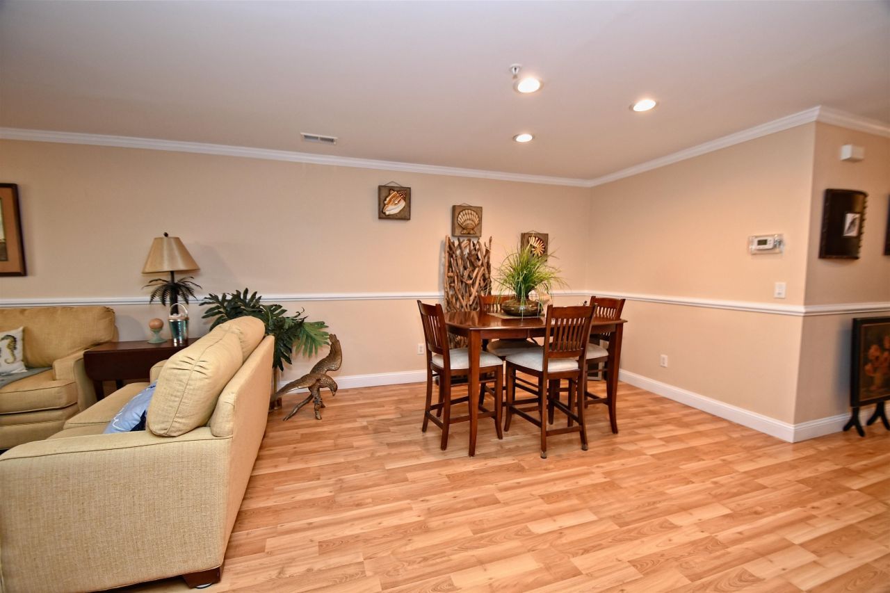 4366 Rivergate Ln. Photo 18