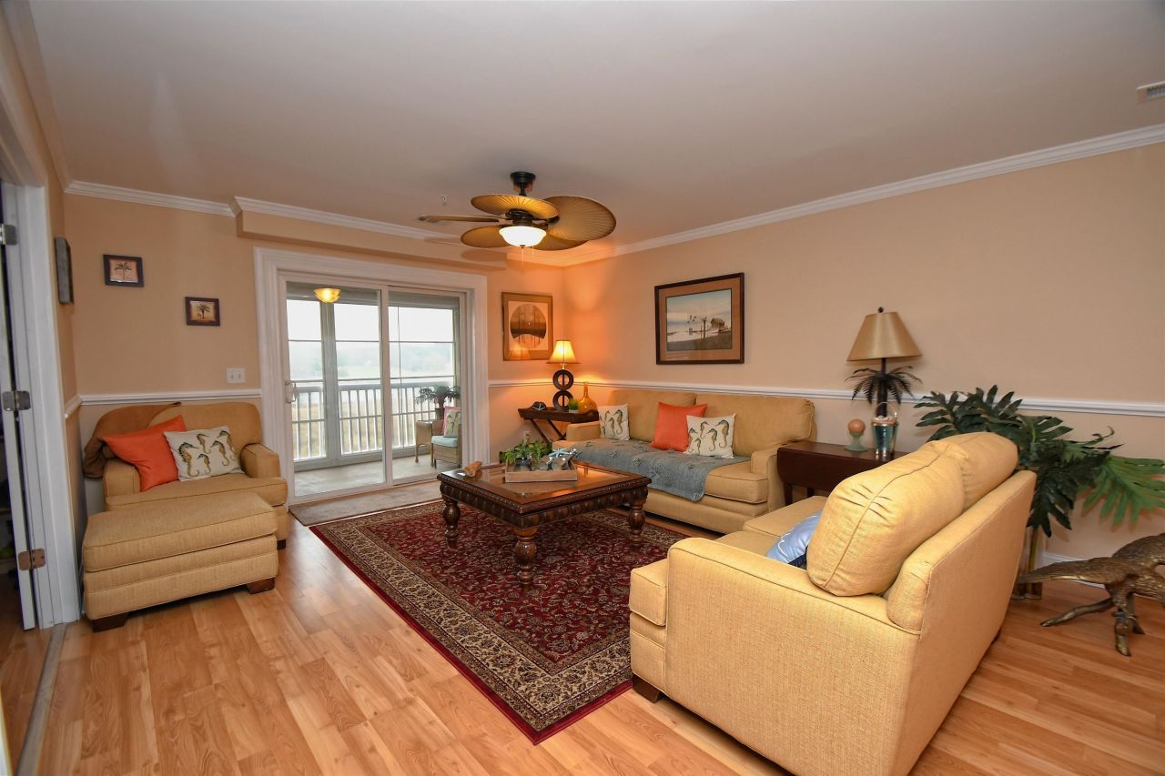 4366 Rivergate Ln. Photo 19