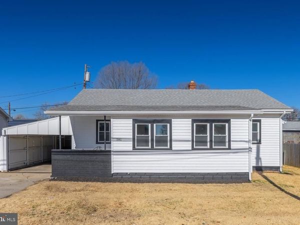 581 N BROADWAY, DEEPWATER, NJ 08023