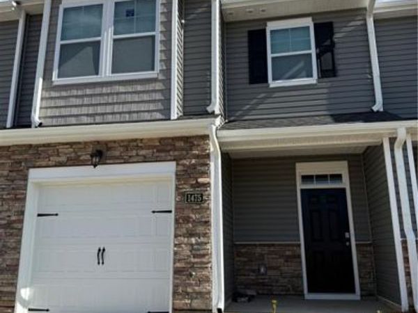1475 Amberview Lane, Kernersville, NC 27284