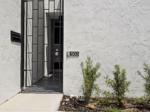 503 AVENUE B NW, Unit 503, WINTER HAVEN, FL 33881