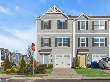 1 L WENDOWSKI STREET, BEVERLY, NJ 08010