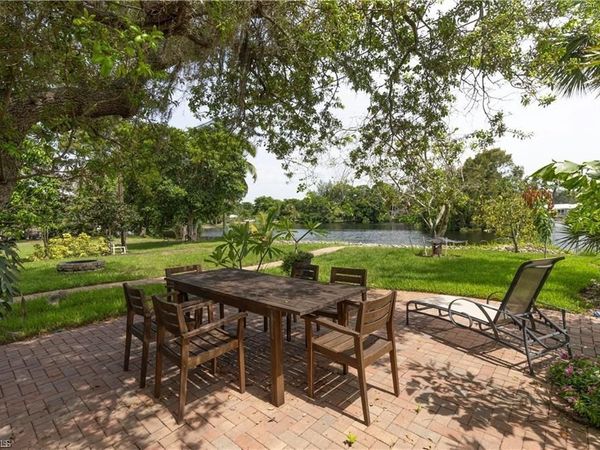 1354 Rordon AVE , NAPLES, FL 34103