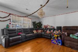 3422 Longwood Ln. photo 4