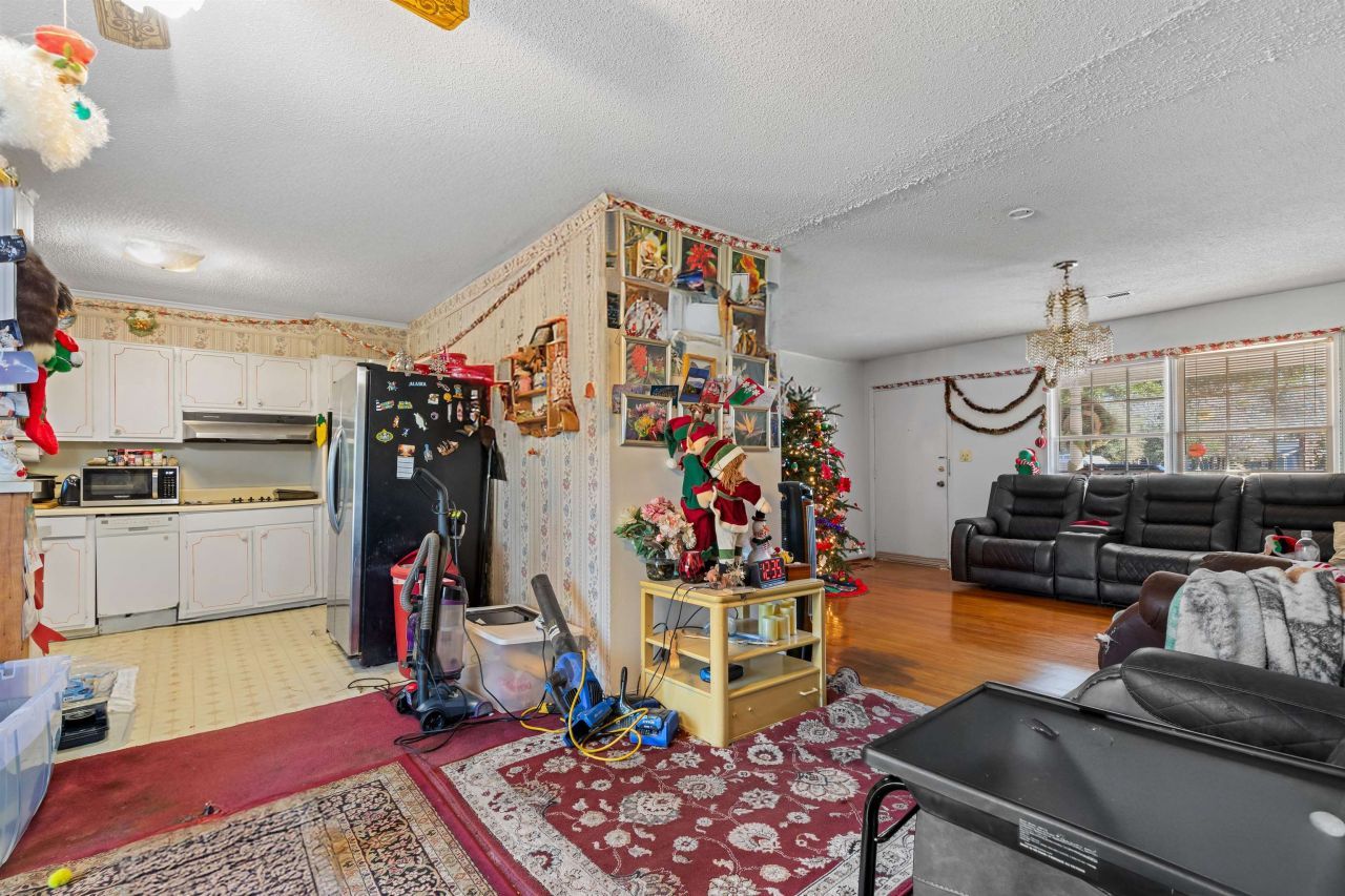 3422 Longwood Ln. Photo 6