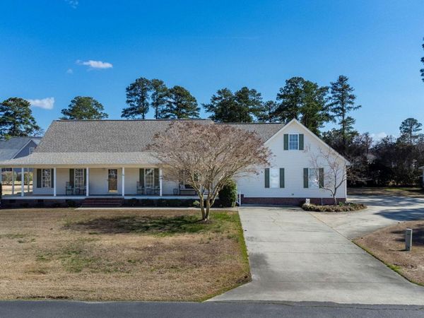 76 Wrexham Place, Elizabethtown, NC 28337