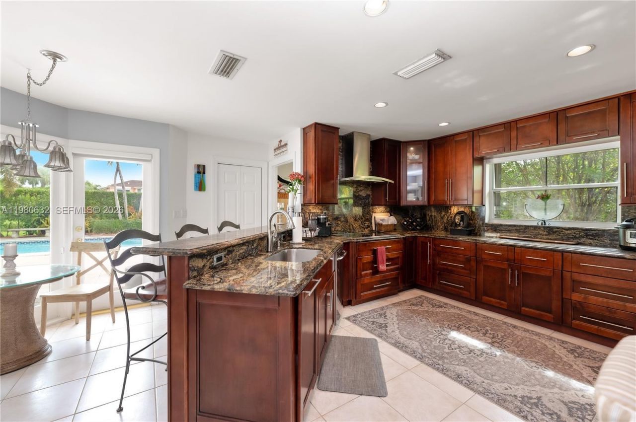 16701 SW 84th Ct, Palmetto Bay, FL 33157 Photo