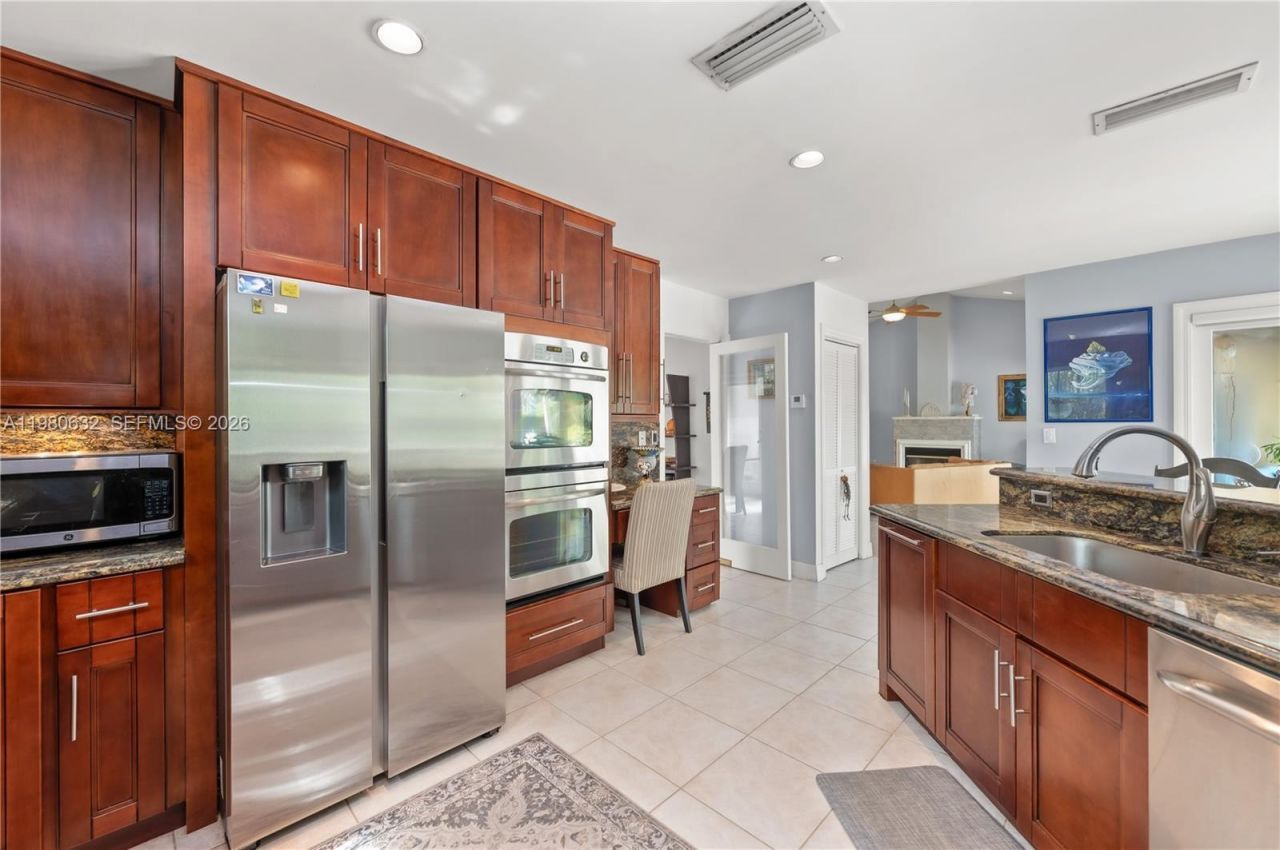 16701 SW 84th Ct, Palmetto Bay, FL 33157 Photo