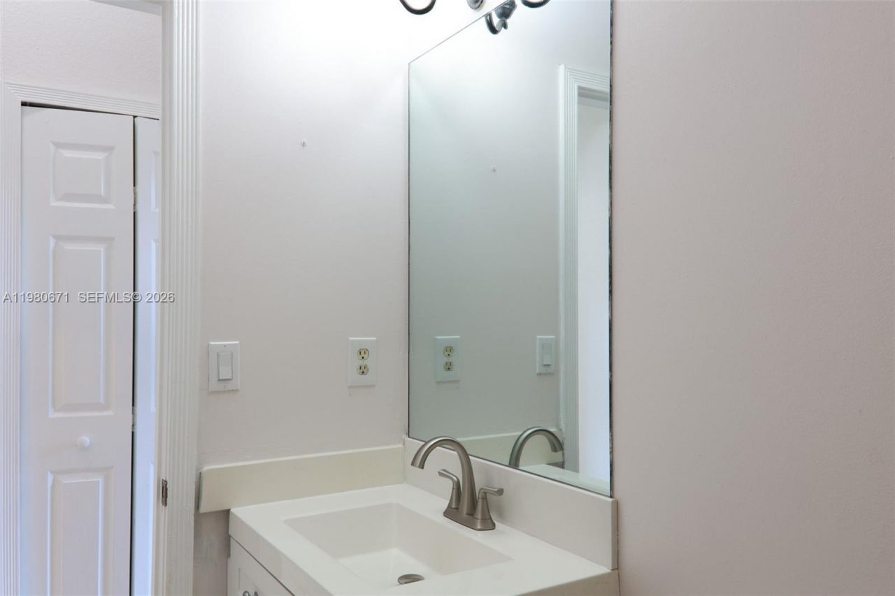 5321 SW 130th Ter, Miramar, FL 33027 Photo