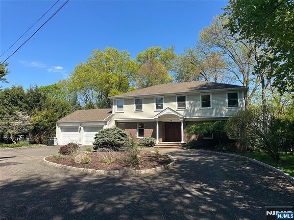 45 Hickory Lane, CLOSTER, NJ 07624