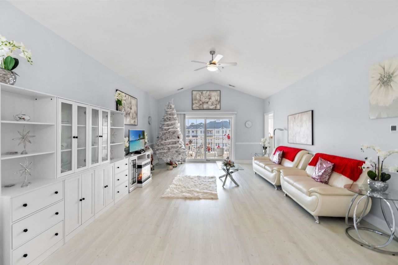 4811 Magnolia Lake Dr. Photo 6