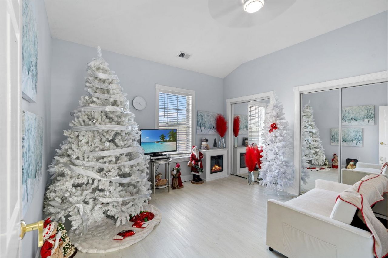 4811 Magnolia Lake Dr. Photo 7