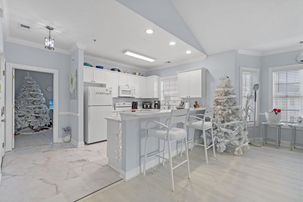 4811 Magnolia Lake Dr. Photo 8