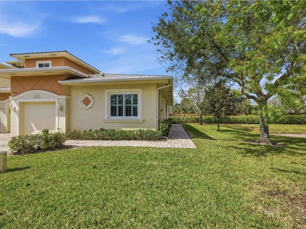 2619 Langrove Lane SW, Unit 2619, Vero Beach, FL 32962