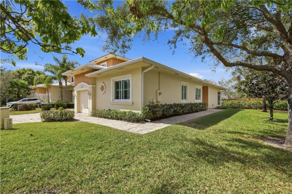 2619 Langrove Lane Sw, Unit 2619, Vero Beach, FL 32962 Photo