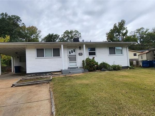 2883 Lesmer Court, St Louis, MO 63114