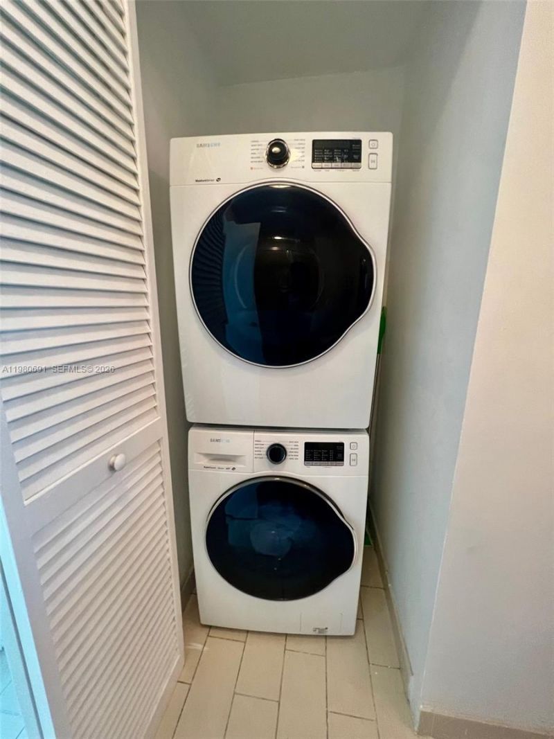 1111 SW 1st Ave , Unit 3223, Miami, FL 33130 Photo