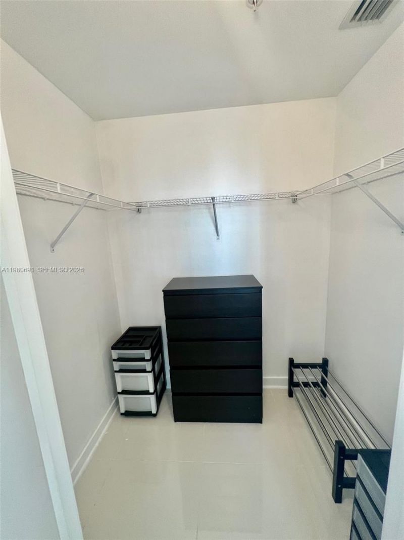 1111 SW 1st Ave , Unit 3223, Miami, FL 33130 Photo