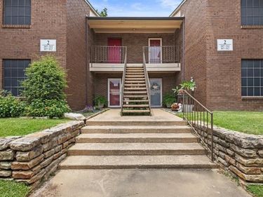 2505 Wedglea Drive, Unit 109, Dallas, TX 75211