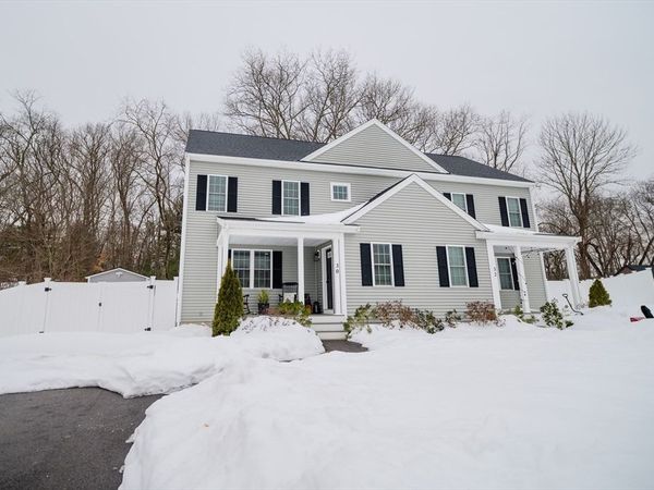 30 Oak Meadow Pl, Unit 30, Bridgewater, MA 02324