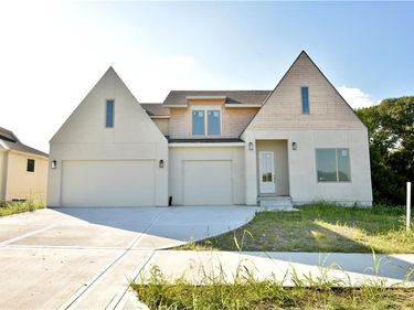 7636 N Booth Avenue, Kansas City, MO 64158
