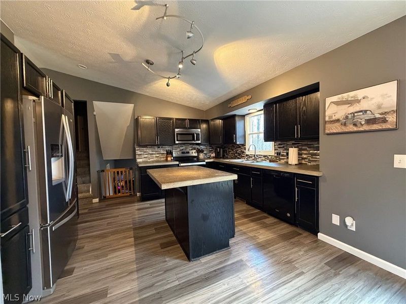 9912 State Route 700, Mantua, OH 44255 Photo 8