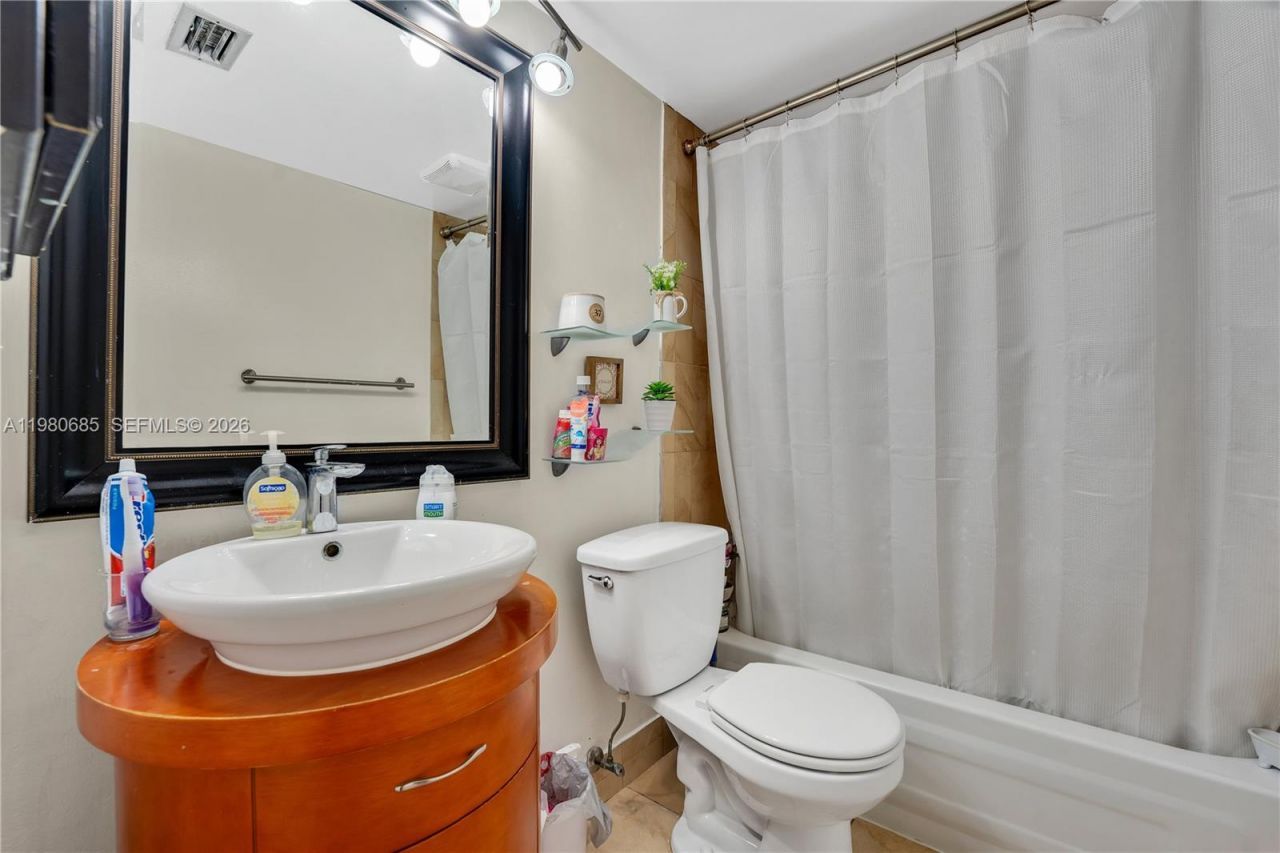 3777 NW 78th Ave , Unit 15G, Davie, FL 33024 Photo