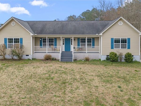 10095 Ivor Road , Ivor, VA 23866