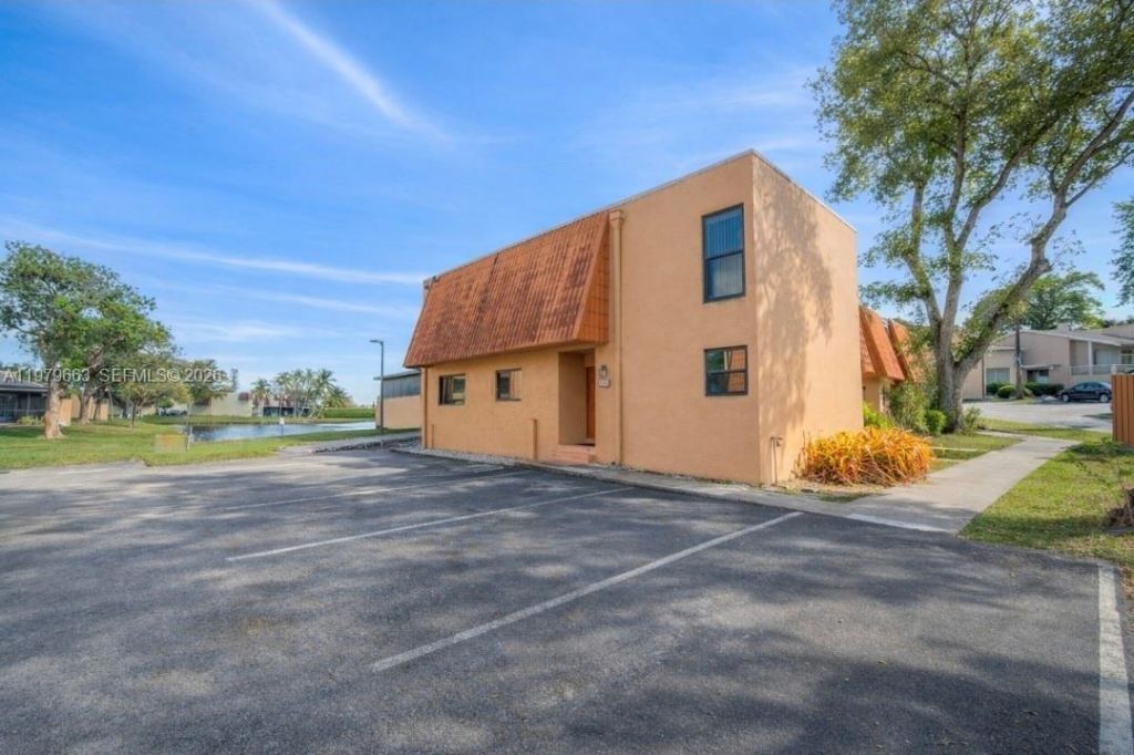 1451 NW 92nd Ave, Unit 191, Pembroke Pines, FL 33024 Photo
