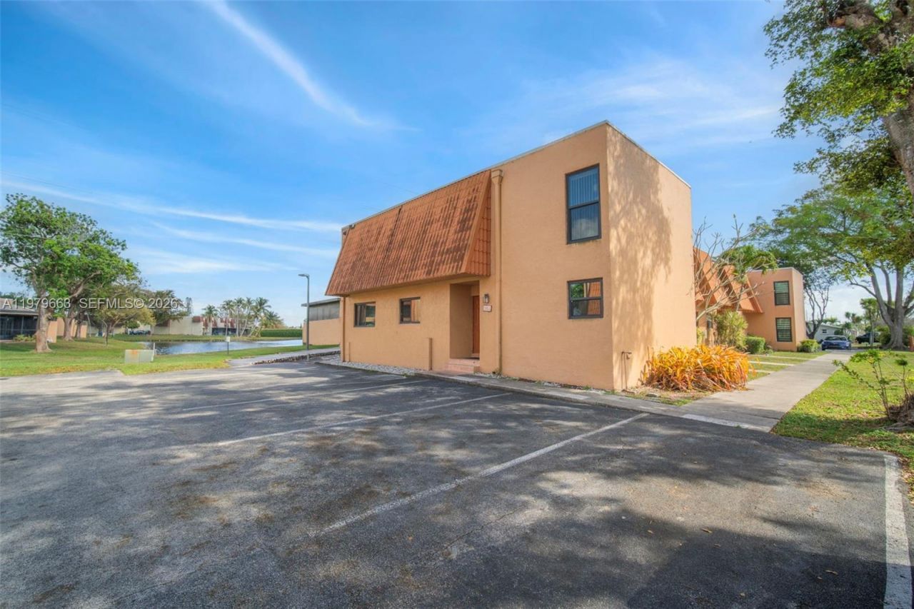 1451 NW 92nd Ave, Unit 191, Pembroke Pines, FL 33024 Photo