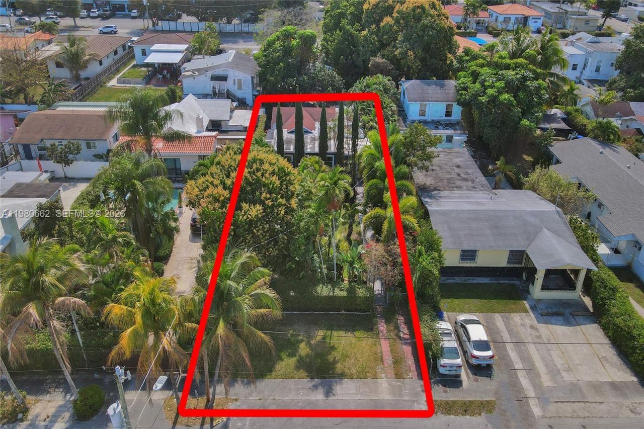 2258 SW 15th St , Miami, FL 33145 Photo