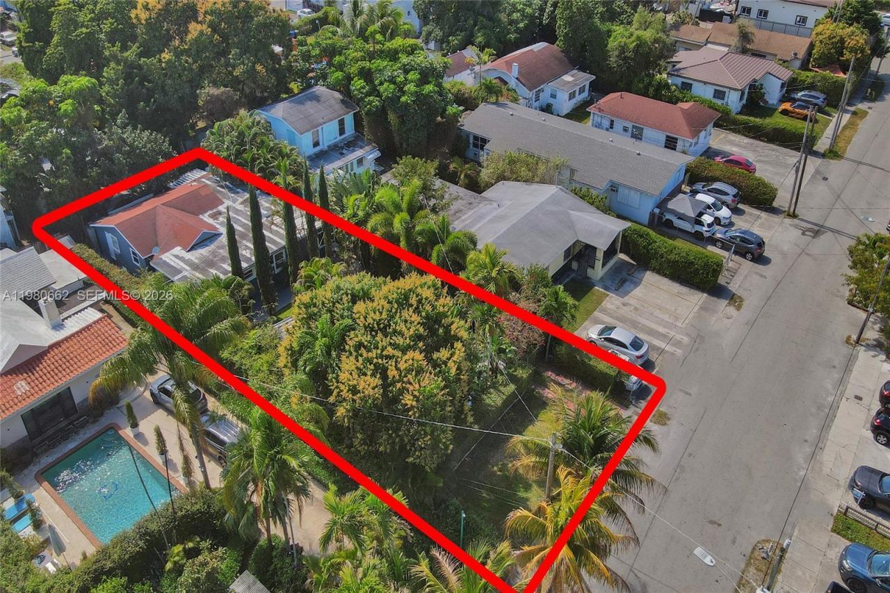 2258 SW 15th St , Miami, FL 33145 Photo