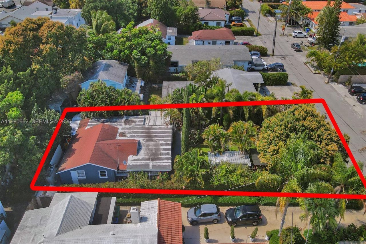 2258 SW 15th St , Miami, FL 33145 Photo