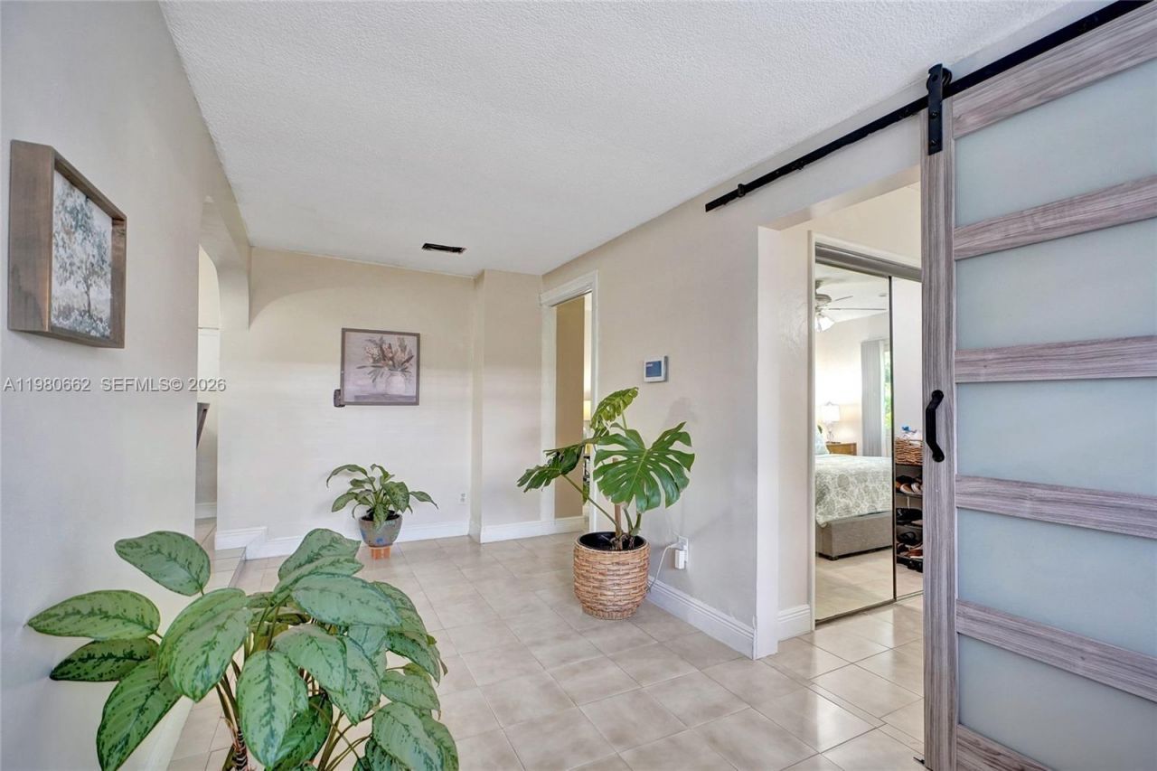 2258 SW 15th St , Miami, FL 33145 Photo