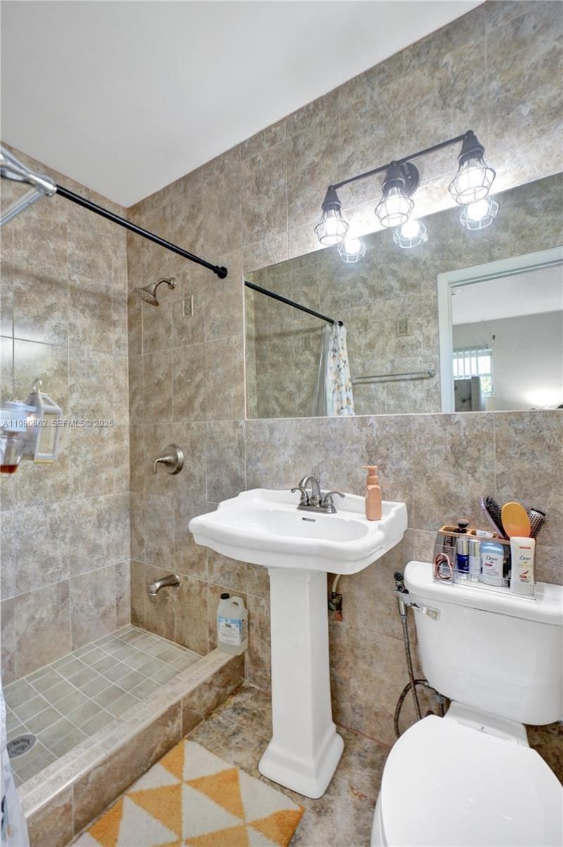 2258 SW 15th St , Miami, FL 33145 Photo