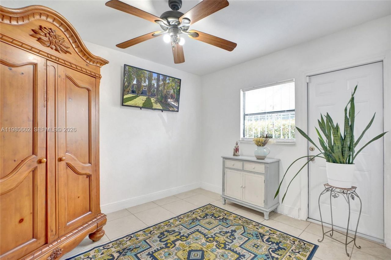 2258 SW 15th St , Miami, FL 33145 Photo