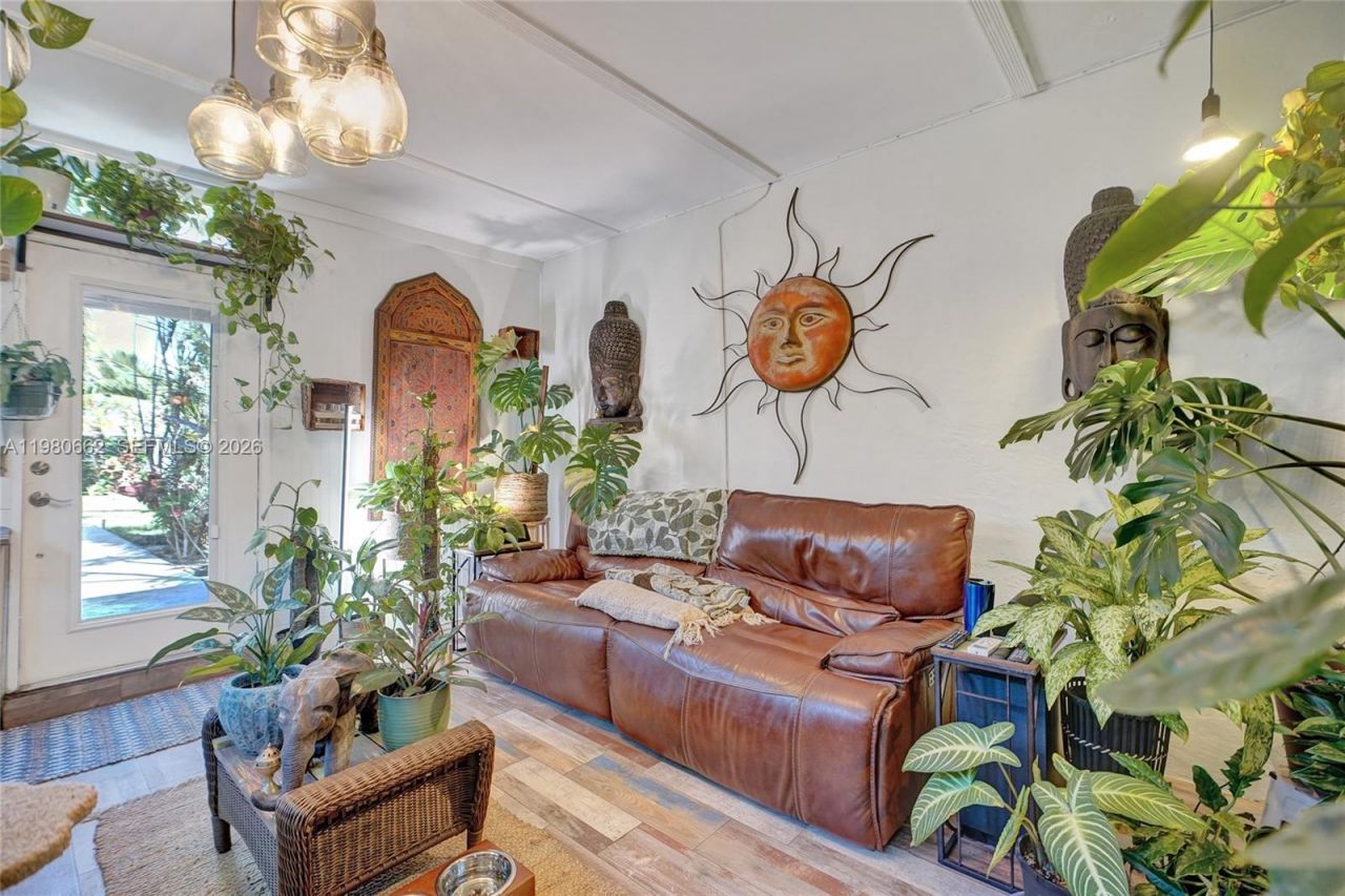 2258 SW 15th St , Miami, FL 33145 Photo