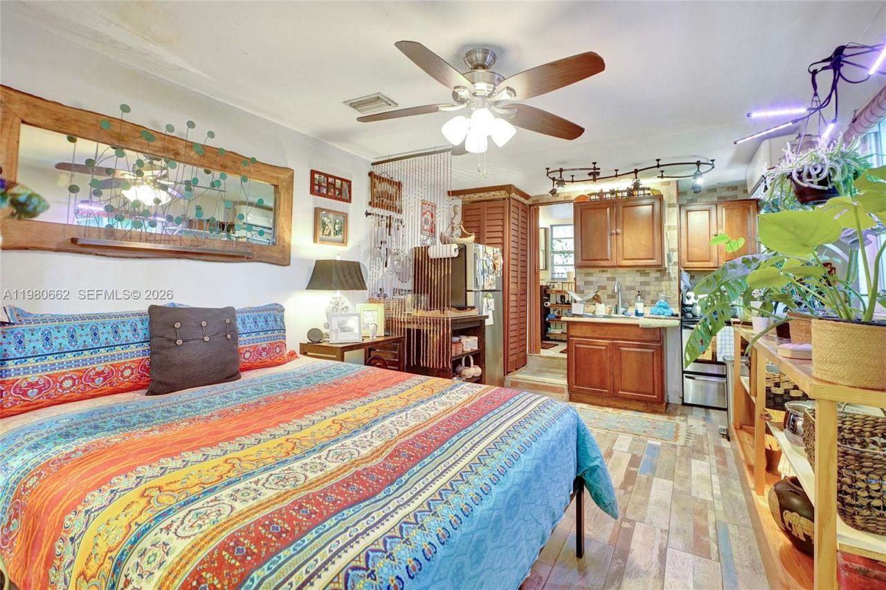 2258 SW 15th St , Miami, FL 33145 Photo