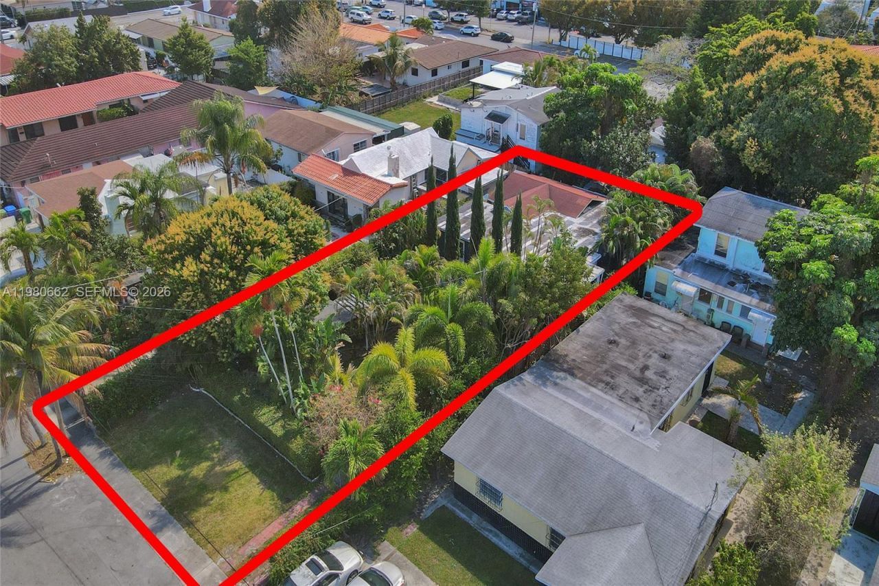 2258 SW 15th St , Miami, FL 33145 Photo