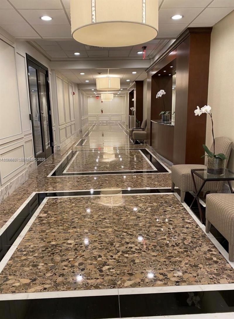 5600 Collins Ave , Unit 9Y, Miami Beach, FL 33140 Photo