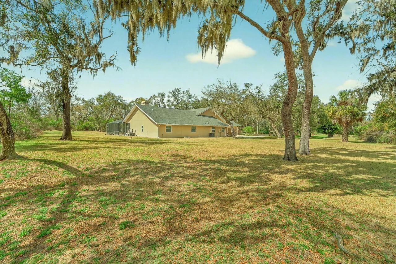 4610 Clarksdale Lane, Brandon, FL 33511 Photo