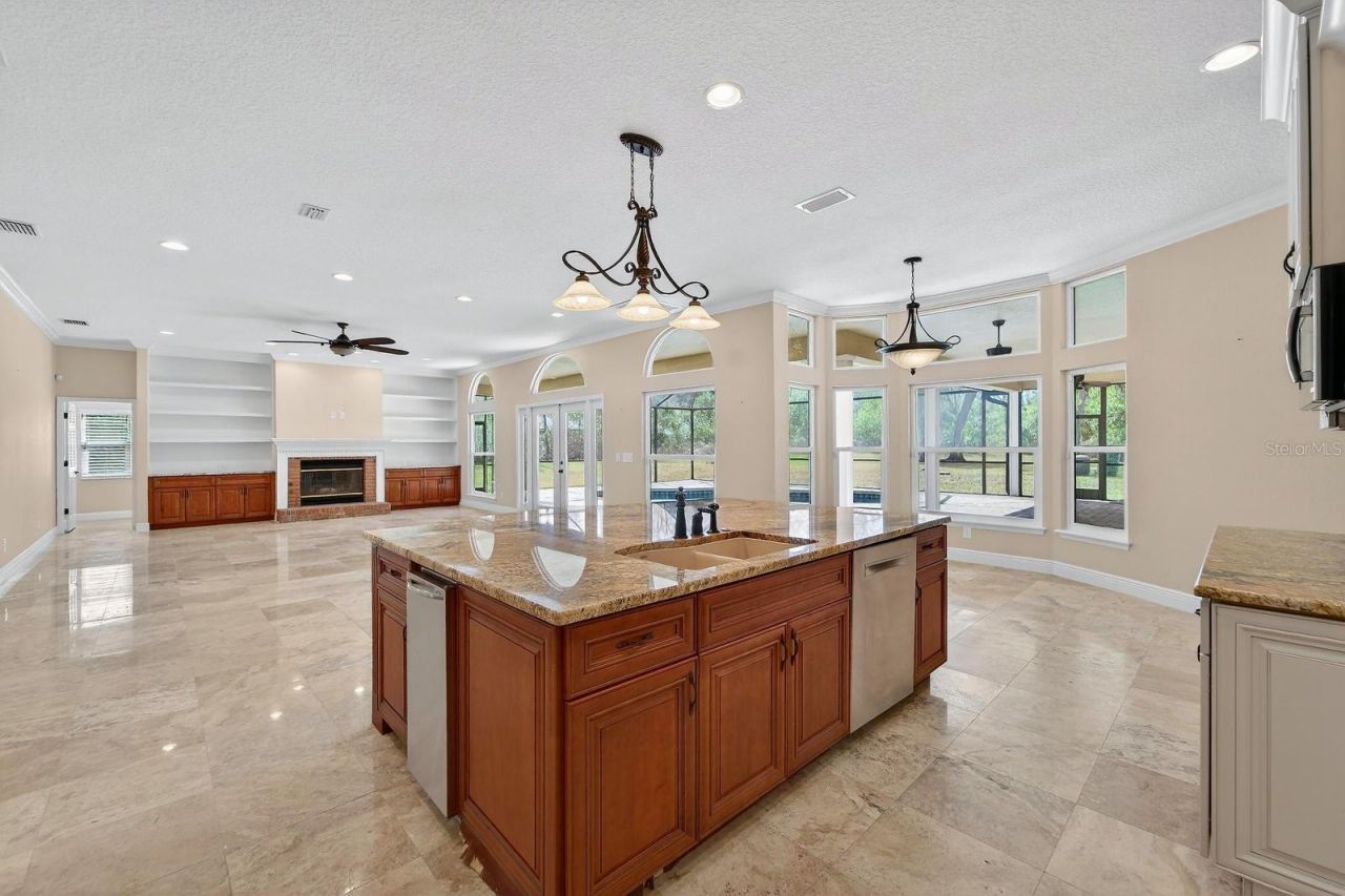 4610 Clarksdale Lane, Brandon, FL 33511 Photo