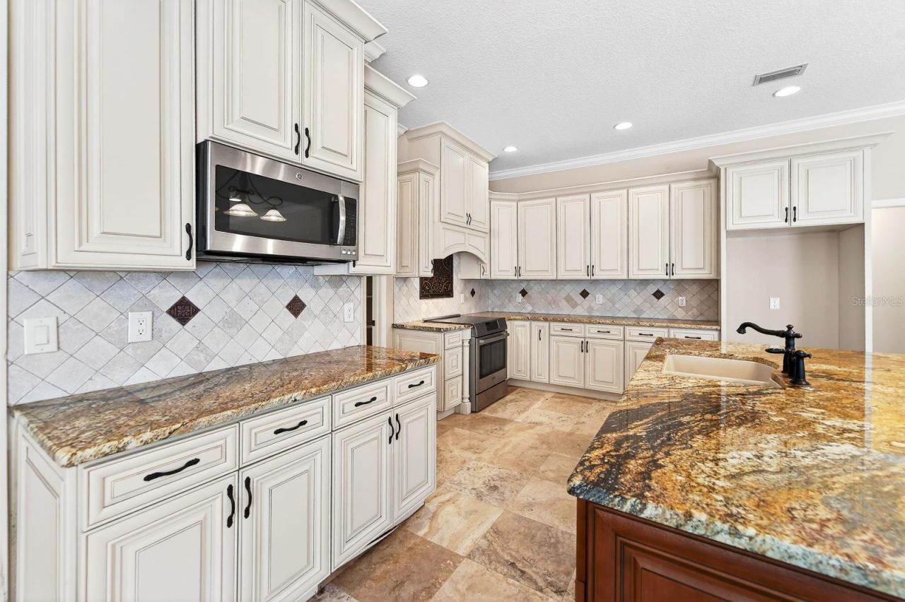 4610 Clarksdale Lane, Brandon, FL 33511 Photo