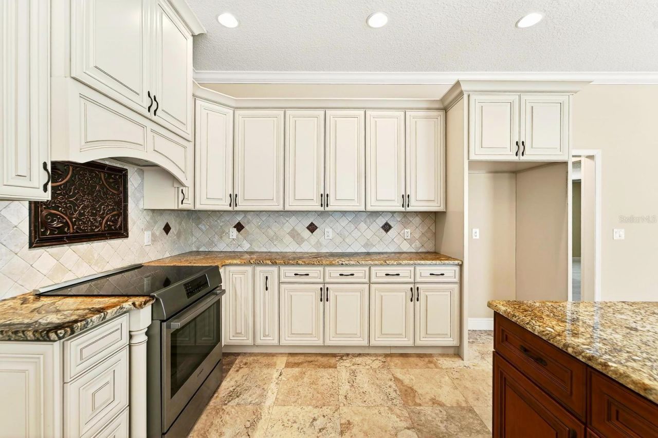 4610 Clarksdale Lane, Brandon, FL 33511 Photo